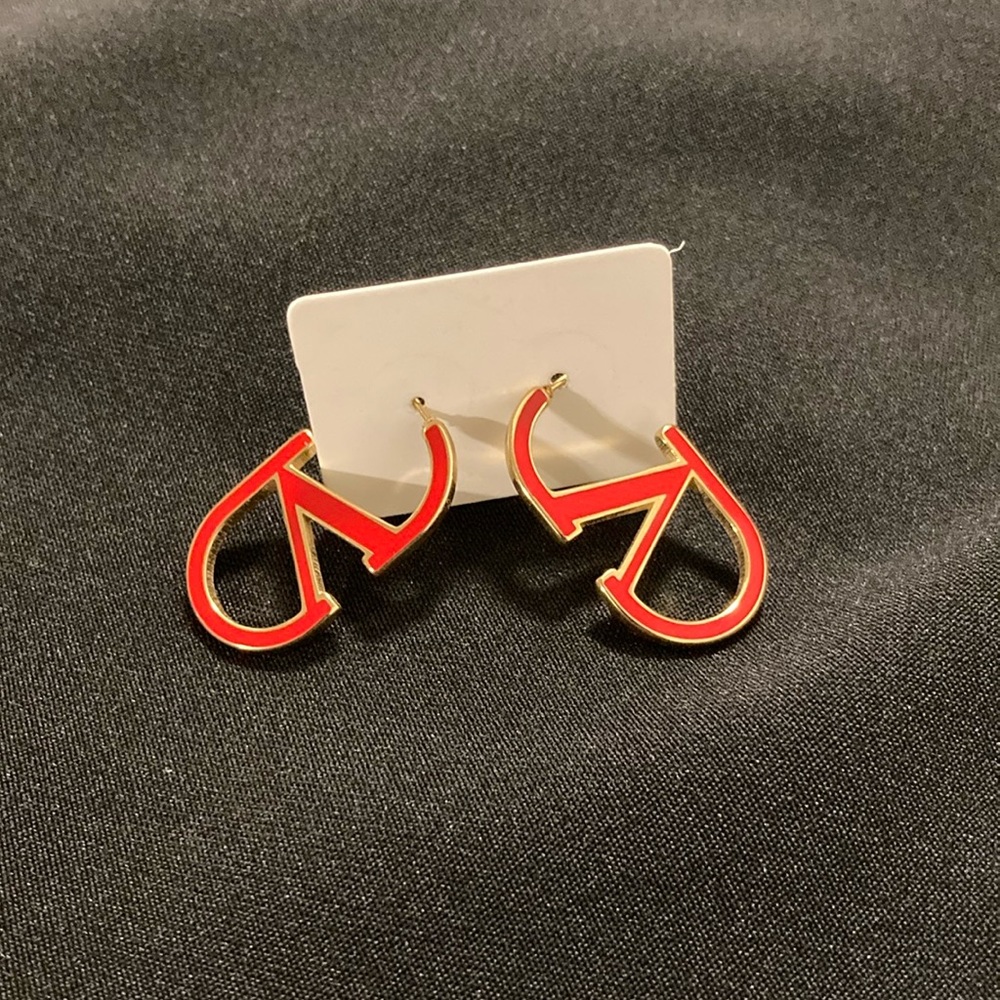 Dainty v earrings